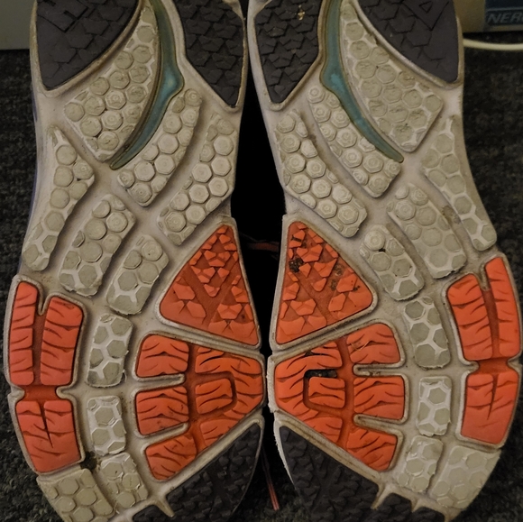 Hoka Bondi 4 size 10 - Picture 4 of 4